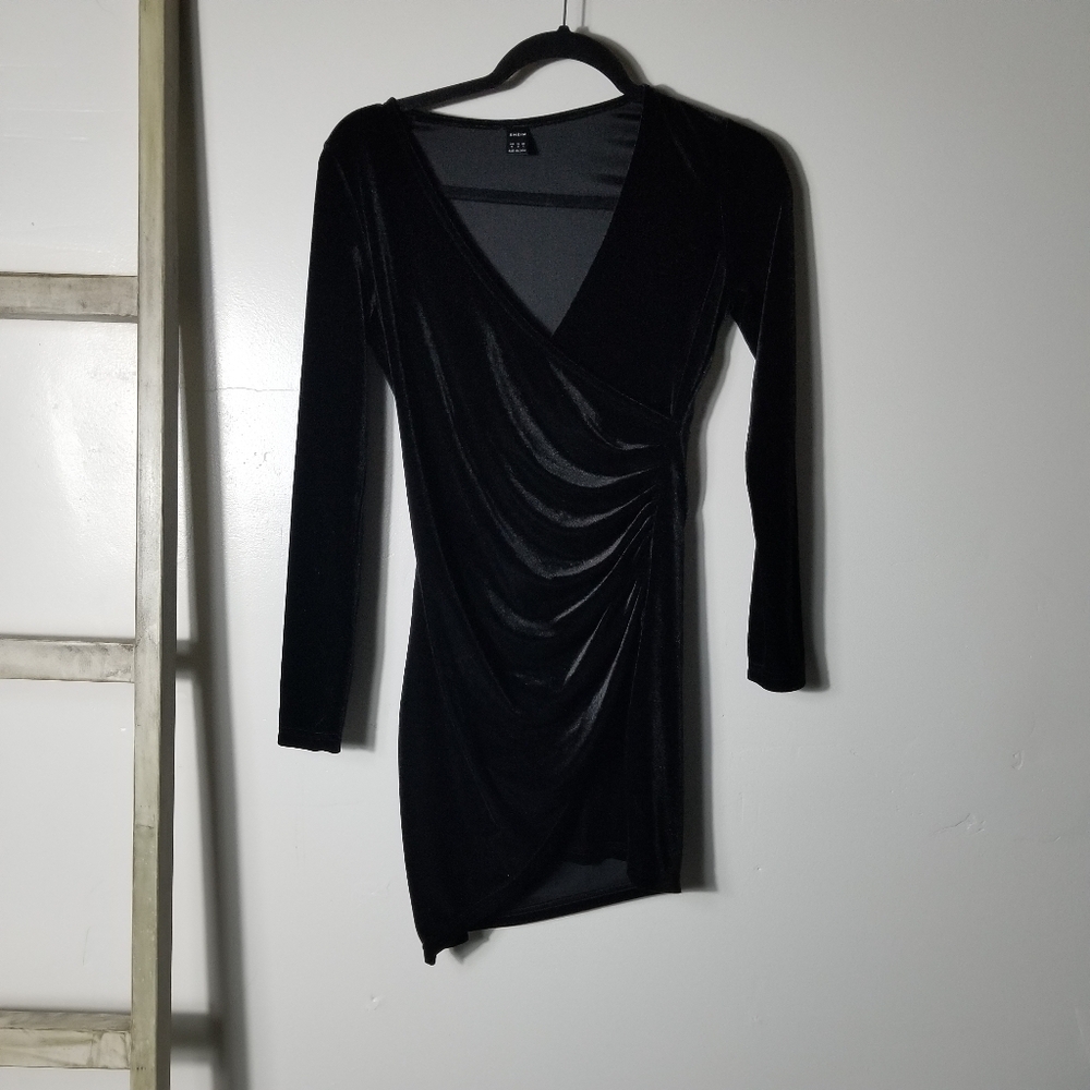 SHEIN BLACK VELVET DRESS SIZE XS
